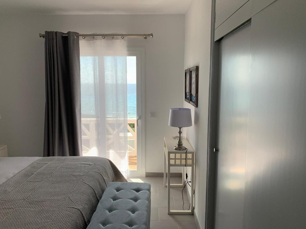 Apartamento en Playa Santo Tomas Es Migjorn Gran Exterior foto