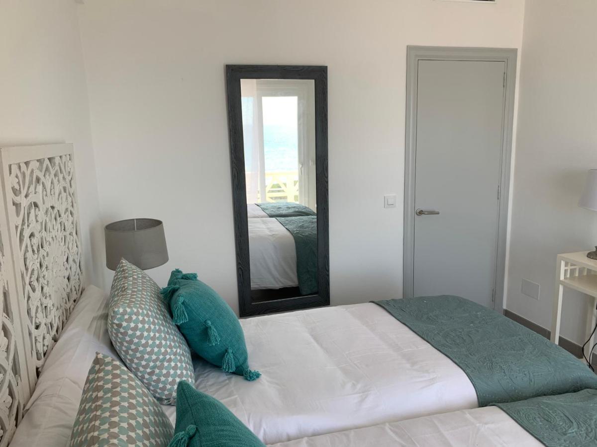 Apartamento en Playa Santo Tomas Es Migjorn Gran Exterior foto